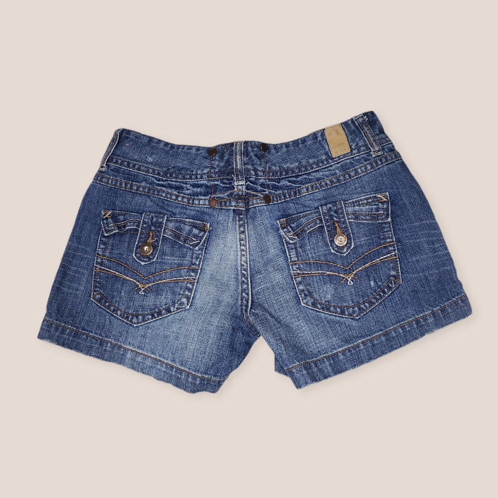 MAURICE’S denim Jean Shorts Distressed 5/6
